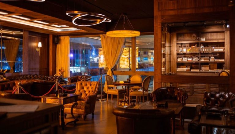 El Padrino Lounge