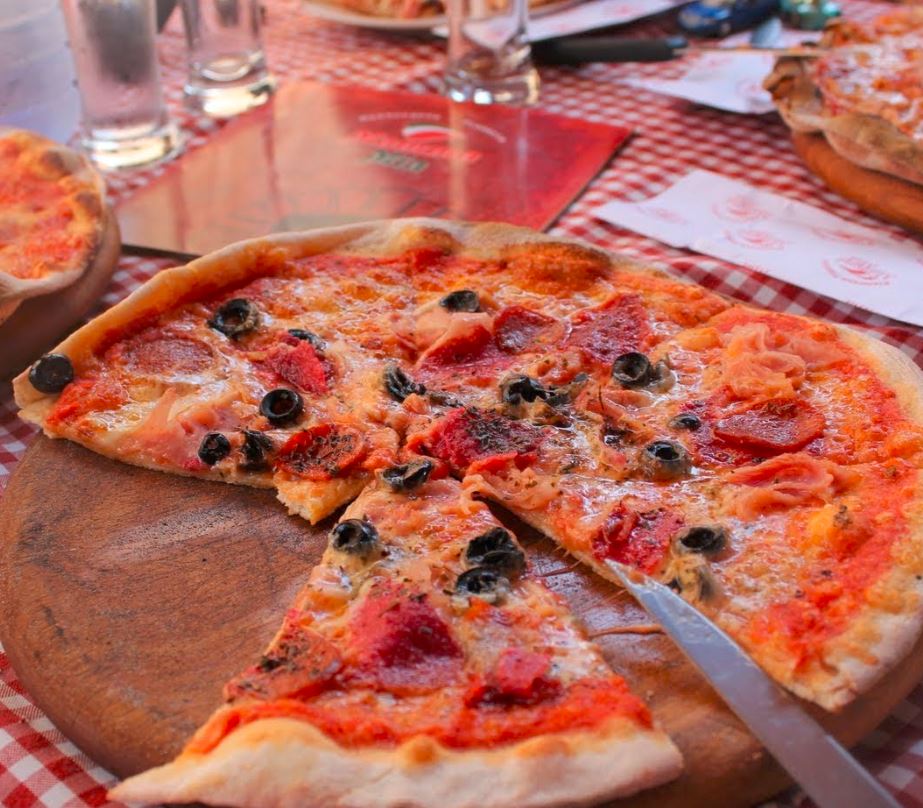 Mamma Mia Pizza like how Mamma used to make!