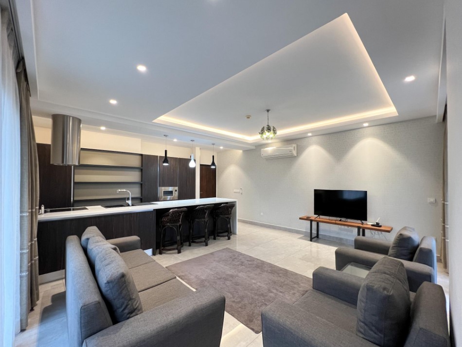 3 Bed Airport Residential: 3 bed property with open plan kitchen and lounge, with access to pool, tennis and gym