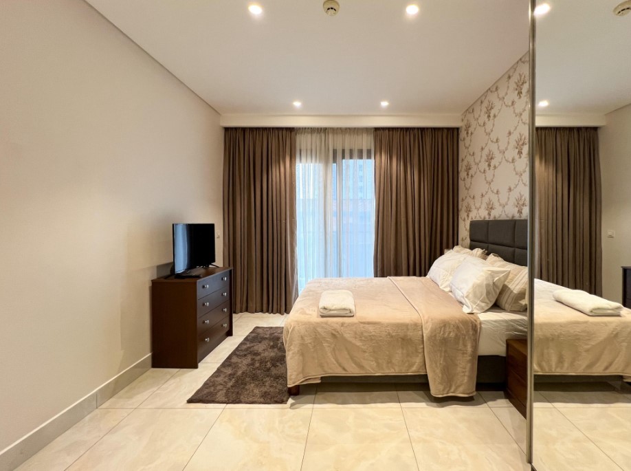 1 Bed - Airport Residential: 1 bed property with open plan kitchen and lounge, with access to pool, tennis and gym