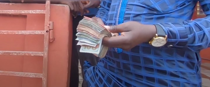 Money_exchange_5_Ghana_scams_to_avoid